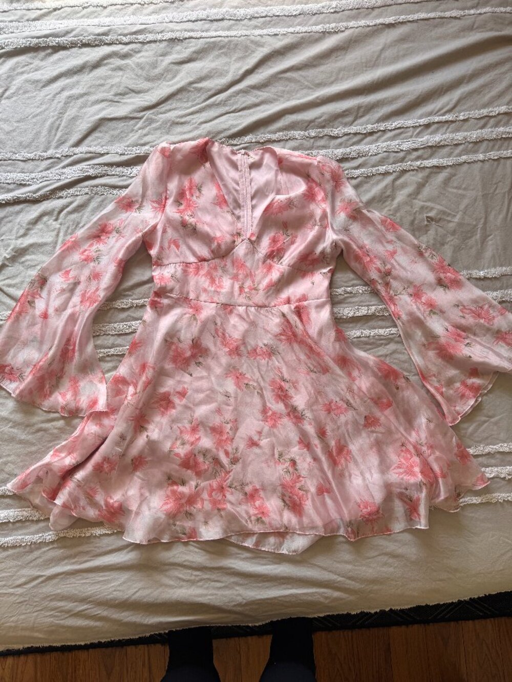 Whimsical Pink Floral Bell Sleeve V-Neck Fairycore Mini Dress Medium M